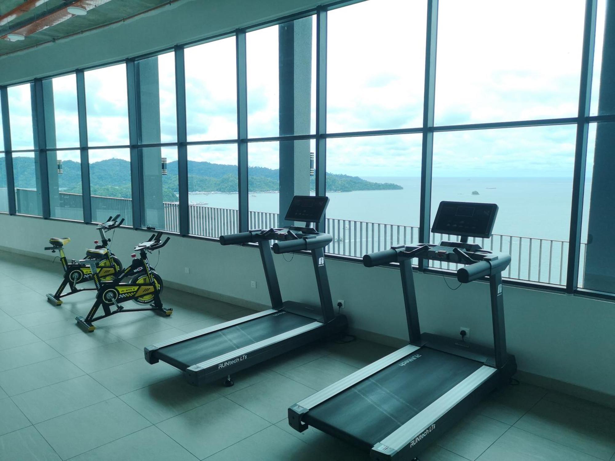 Jesselton Quay With City View Near Suria Sabah Mall & Jesselton Point Kota Kinabalu Buitenkant foto